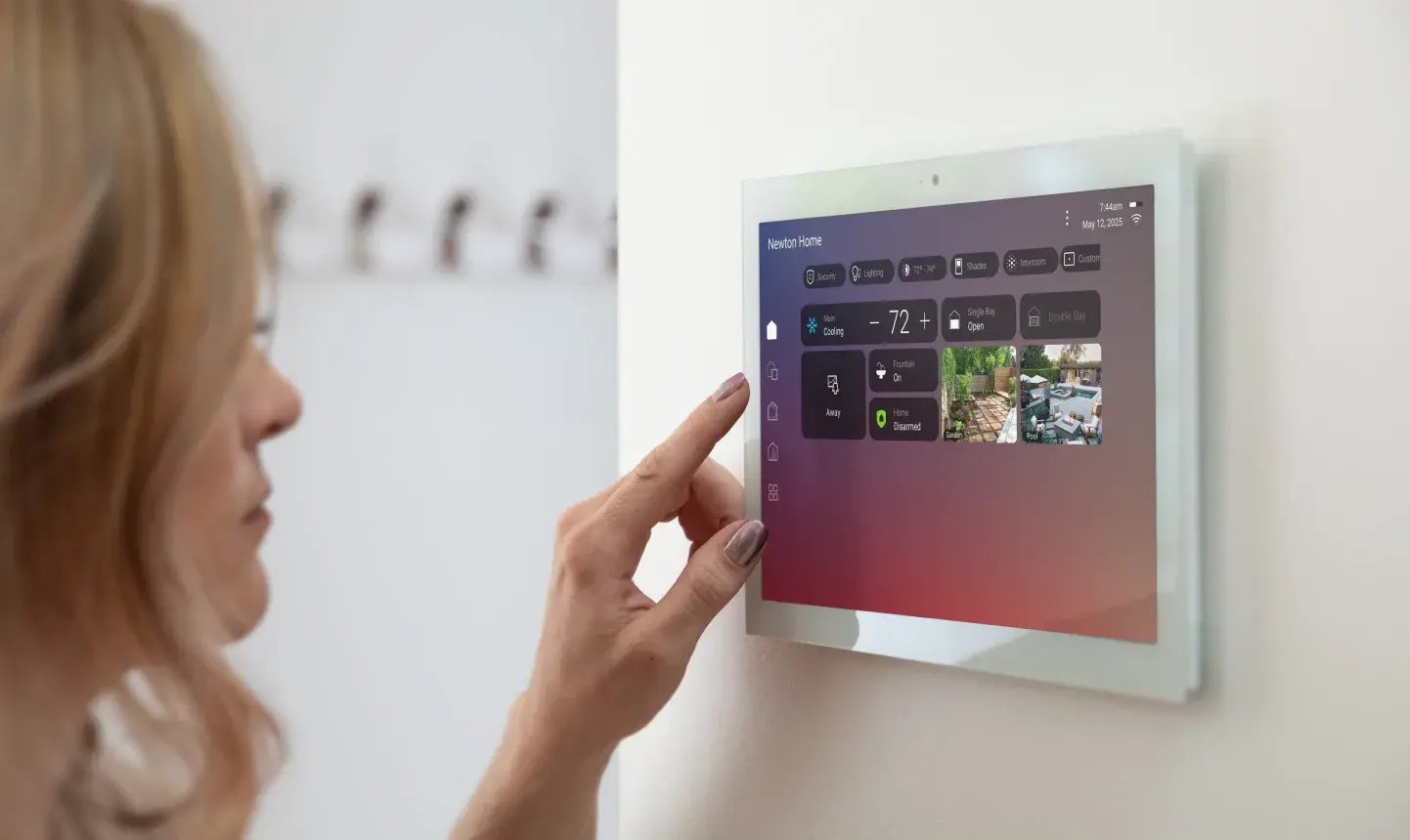 67fffad613016e8fa06849ef_087_25_Control4.com_SmartHomeExperience_OfftoWork
